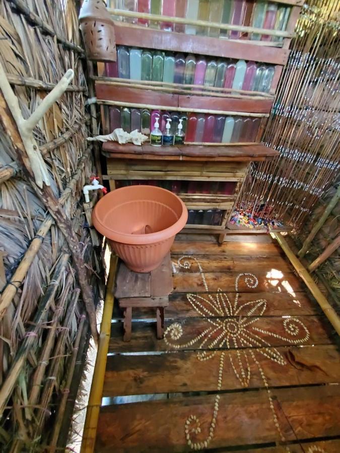 Derek'S Place Eco-Lodge 리틀 콘 아일랜드 외부 사진