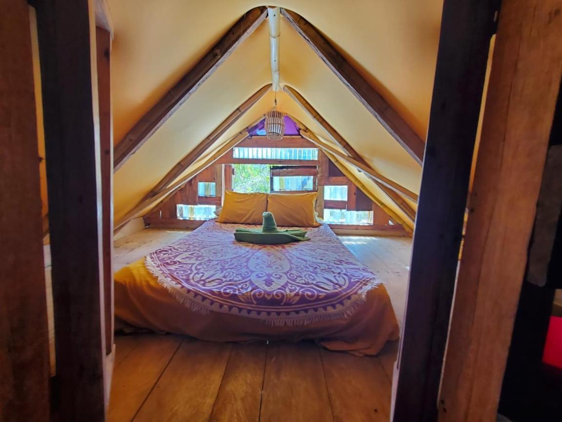 Derek'S Place Eco-Lodge 리틀 콘 아일랜드 외부 사진