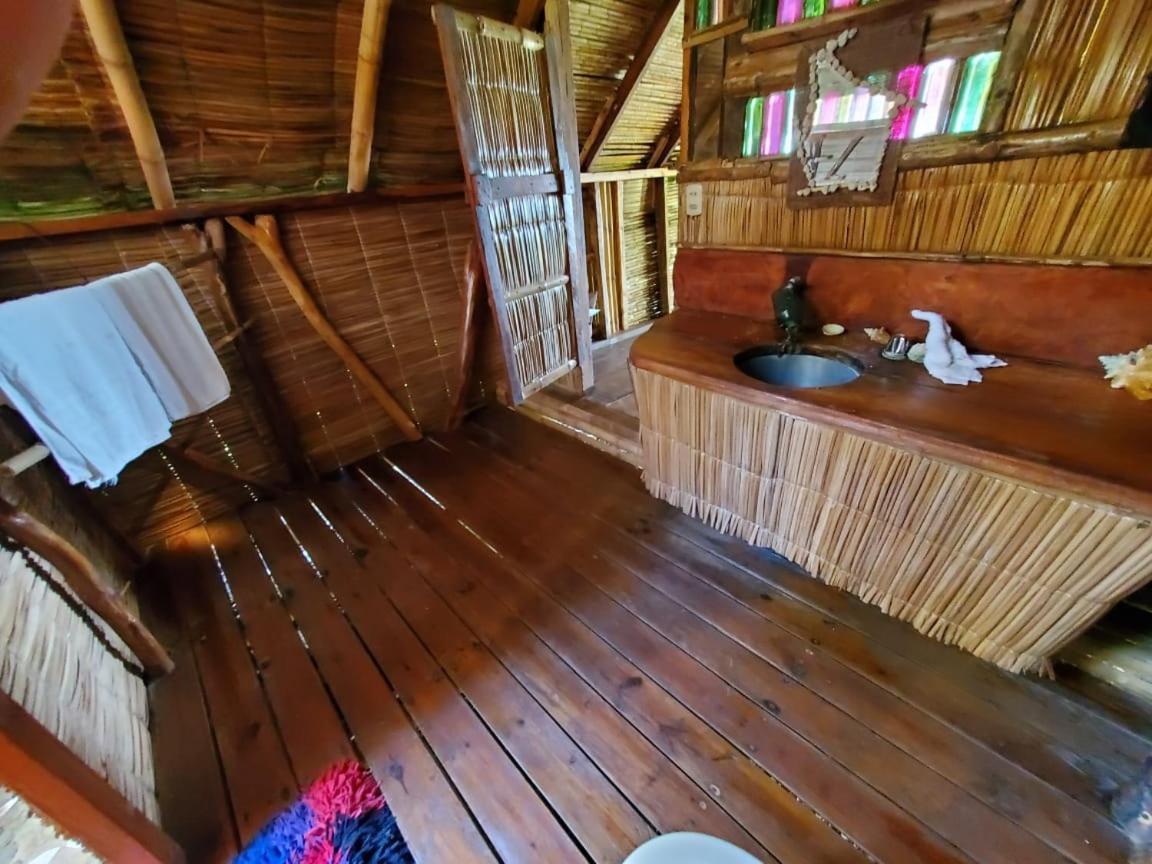 Derek'S Place Eco-Lodge 리틀 콘 아일랜드 외부 사진