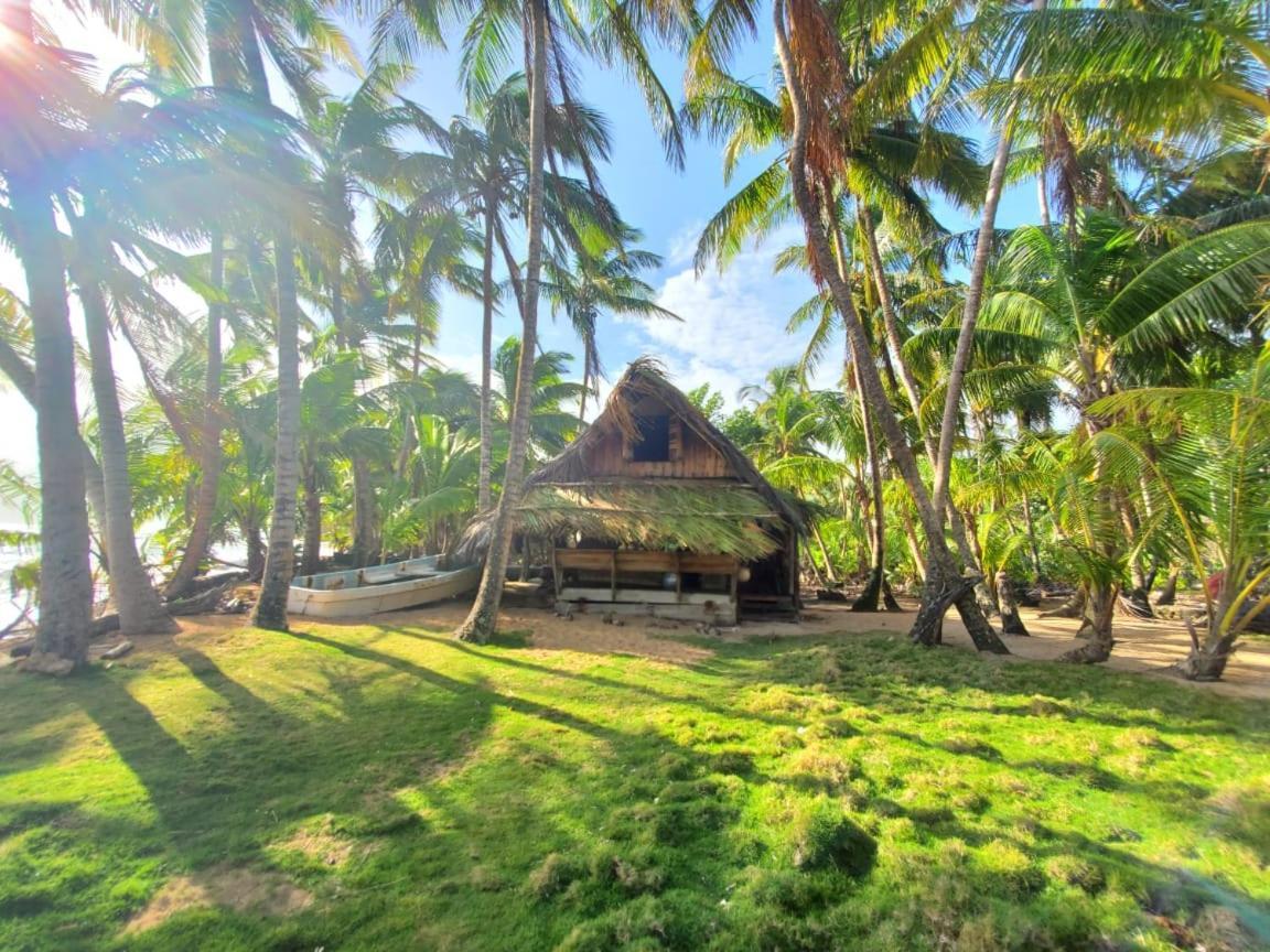 Derek'S Place Eco-Lodge 리틀 콘 아일랜드 외부 사진