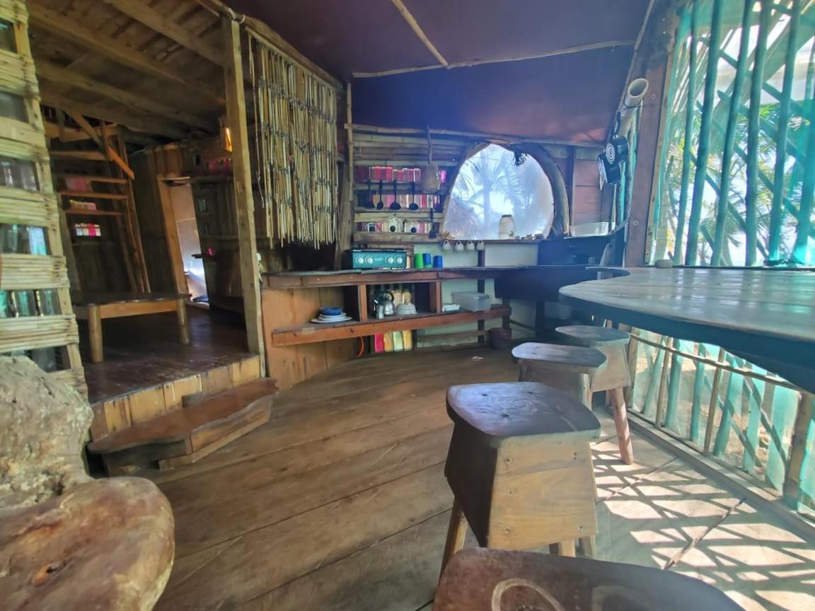 Derek'S Place Eco-Lodge 리틀 콘 아일랜드 외부 사진